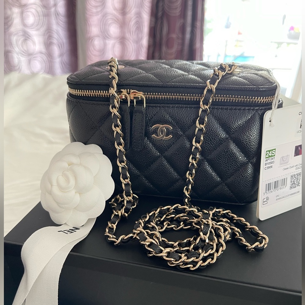 Chanel Vanity Case Brand new 💯💕